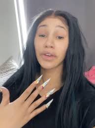 Makeup is making a comeback! Cardi B Clapped Back At Trolls Saying She Looks Weird Without Makeup 29 Capital Xtra
