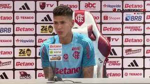 Carrascal Ameaça Titularidade no Flamengo! Ataque Rubro-Negro Ferve!