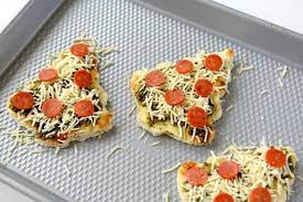 Mini Christmas Tree Pizzas Hello Splendid Christmas Food Xmas Food Christmas Recipes For Kids