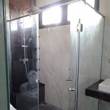 Ukuran pintu kaca frameless, semakin besar ukuran pintu tentunya material kaca tempered yang dibutuhkan juga semakin luas, hal ini tentu akan berpengaruh terhadap biaya mterial daun pintu kaca frameless tersebut. Pemasangan Pintu Kaca Tempered 12mm Rumah Di Sukoharjo Indo Glass Craft