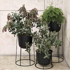 Menu Blumentopf Wire Pot 17cm Schoner Wohnen Shop Die Inspiration Fur Die Charmante Und Dekorative Wire Serie Fanden Pflanzen Pflanzenstander Grunpflanzen