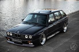 The production of that one was dictated by fisa's group a homologation requirements that despite all of the visual similarities with the stock e30, the m3 shared just a solitary panel with the series production models, everything other. Bmw E30 M3 Touring Car Photography Door De Lenns