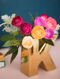 Make Me The Paper Ranunculus Appetite Paper Paper Flowers Paper Flowers Diy Paper Flower Tutorial