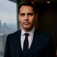 2000+ perfiles de «The Ruse»