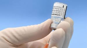 I casi sembrano essere notevolmente più elevati nei maschi e nella settimana successiva alla seconda dose di vaccino. Vaccino Pfizer L Ema Indaga Su Casi Di Miocardite I Sintomi Virgilionotizie