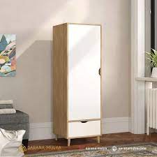 Lemari pakaian gantung minimalis 3 pintu desain duco putih dapatkan katalog model lain yang bisa di sesuaikan dengan konsep rumah idaman rancangan anda. Lemari Pakaian 1 Pintu Minimalis Sarana Mulya