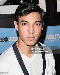 112 Uneeqability Live Photos & High Res Pictures