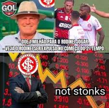 No fim, os cariocas venceram por 2 a 1. Flamengo Vence O Inter Assume A Lideranca E Memes Bombam Na Web Galerias