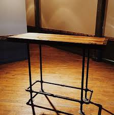 Benutzerdefinierte Aufgearbeiteten Holz Und Schwarz Eisen Rohre Bar Hohe Tisch Dieser Ist 70 X 30 X 42 Wood Bar Table Reclaimed Wood Bars Reclaimed Wood Table