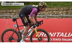 Alleen staat hij niet zo ver als ze hoopten. Van Aert E La Crono Delle Novita