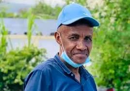 Hassane Mzé Ben Youssouf s'en est allé I Une légende de la presse sportive  tire sa révérence -