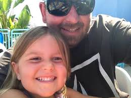 Amy Sciarra's Instagram, Twitter & Facebook