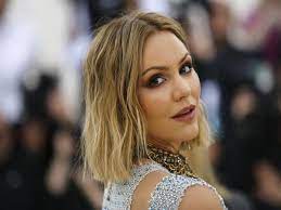Katharine Mcphee Joe Jonas Sophie Turner Are Just 2 Yachts Over On Honeymoon