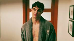 Ahora lara tendrá que enfrentarse a sus amores pasados y a la reacción de ellos y de toda la gente de su alrededor. Noah Centineo Por Que Peter Kavinsky Es La Ultima Fantasia Por La Que Suspira Internet S Moda El Pais