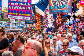 Met vaak nieuwe attracties, maar ook een nostalgisch kermisplein. Dit Jaar Geen Totale Tilburgse Kermis Maar Attracties Wellicht Wel We Doen Onze Uiterste Best Kermis Tilburg Bd Nl