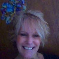 Donna Lobb's Instagram, Twitter & Facebook