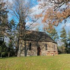 Notez deux pardons ce dimanche 28 Juillet : - Chapelle Saint-Clair de  Tr&eacute;gadoret, &agrave; Loyat, &agrave; 10 h - Chapelle Saint Maur, &agrave; Plo&euml;rmel ( route de  Trehorenteuc), &agrave; 11h ! Venez