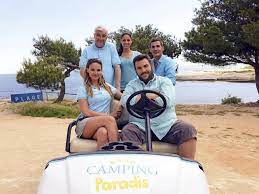La Serie Camping Paradis Bat Des Records D Audience