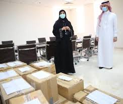 استقبل الأمير فيصل بن نواف بن عبدالعزيز أمير منطقة الجوف، رئيس جامعة الجوف الدكتور محمد بن عبدالله الشايع. Ø±Ø¦ÙŠØ³ Ø¬Ø§Ù…Ø¹Ø© Ø§Ù„Ø¬ÙˆÙ ÙŠØ´ÙŠØ¯ Ø¨Ø§Ù„Ø®Ø¯Ù…Ø§Øª Ø§Ù„Ø¥Ù„ÙƒØªØ±ÙˆÙ†ÙŠØ© Ø§Ù„Ù…Ù‚Ø¯Ù…Ø© ÙÙŠ Ø§Ù„Ù…ÙƒØªØ¨Ø© Ø§Ù„Ù…Ø±ÙƒØ²ÙŠØ© Ø§Ù„Ù…Ø¯ÙŠÙ†Ø©