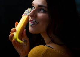 LH£NA: talento, passione e cantante senza alcun filtro