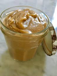 Du Caramel De Dattes Avec Des Dattes Du Lait De Soja De La Puree De Sesame Un Peu D Huile De Coco Et De La Vanille On O Puree De Sesame Lait