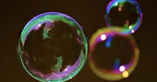 Sapone, acqua e un altro strato di sapone. Bimbo Gioca Con Le Bolle Di Sapone E La Vicina Di Casa Chiama I Vigili La Madre Umiliati Come Criminali Il Fatto Quotidiano