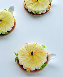 Julien Dugourd On Instagram Tarte Aux Pommes Bientot Disponible Eze Monaco Cotedazur Gateaux Et Desserts Tarte Aux Pommes Desserts A L Assiette