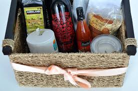 The sweet basket offers gourmet gift baskets, chocolate gift baskets and more for new home, new apartment and more! Diy Housewarming Party Gift Basket With A Sentimental Twist