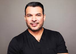 Un nuevo comienzo: reconstrucción mamaria a través de la cirugía plástica