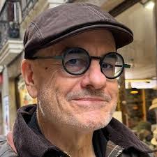 Kenny Devine's Instagram, Twitter & Facebook