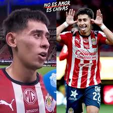 VEGA QUIERE VOLVER A CHIVAS! 😍🐐 En un vídeo publicado en redes sociales,  Alexis Vega mostró sus ganas de volver a Chivas cuando un aficionado le  gritó “Vega, te quiero pa mis