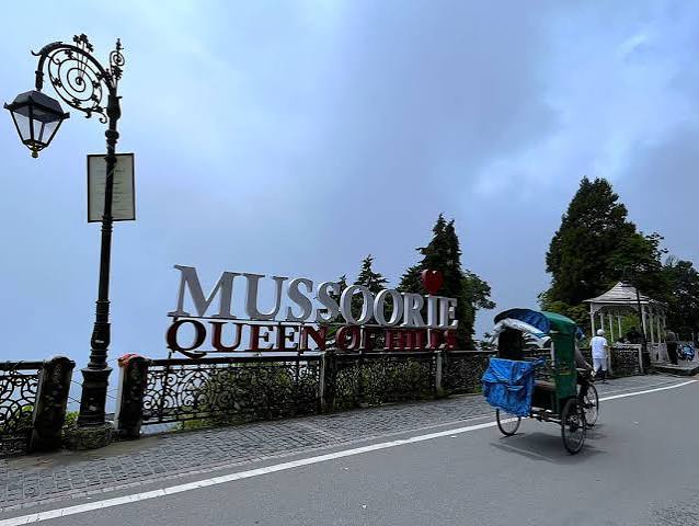 Amritsar to Mussoorie Taxi Service