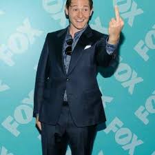 See the premiere of 'downward. Fake Lucas Neff Notlucasneff Twitter