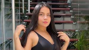 Aida Cortés es furor en redes por video en diminuta ropa interior