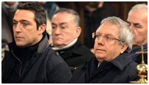Konuşmasında aziz yıldırım'ın eleştirilerine de yanıt veren ali koç, benim için sadece aziz yıldırım'sınızdır. Aziz Yildirim Fenerbahce Taraftari Bolunmustur Ali Koc U Tebrik Ediyorum Tr724