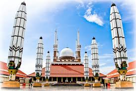 Dilanjutkan menuju klenteng sam poo kong, kemudian ke old city semarang dan menuju lokasi wisata lawang sewu. Masjid Agung Jawa Tengah 62 822 333 633 99 Travel Malang Semarang Travel Semarang Malang Wisata Semarang Kinarya Tour Travel Spesialis Jasa Travel Wisata