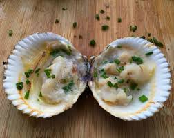 Check for any cracked or damaged shells, toss them in the garbage. Grilled Giant Clams With Garlic Lemon Herb Butter Recipe