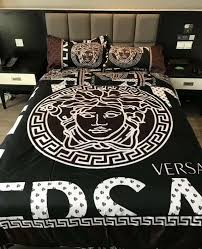 Piumino letto versace blu giallo. Versace Arredamento Mobili E Accessori Per La Casa Kijiji Annunci Di Ebay