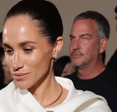 Meghan Markle suffers 'awkward' greeting with Balenciaga designer :  r/SaintMeghanMarkle