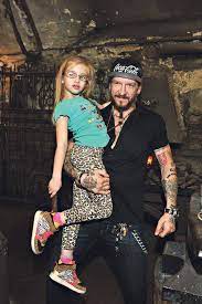 Ganxsta zolee és a kartel, category: Fem3 Cafe Ganxsta Zolee Es Lanya Kozott Nagy A Szerelem Facebook