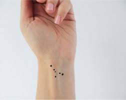 The cancer sun sign is governed by the moon and so they can. Pin Auf Relationship