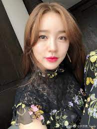 배우 윤은혜가 오랜 공백기를 깨고 '라디오스타'에 출연한다. ìœ¤ì€í˜œ ê·¼í™© ä¸­ í–‰ì‚¬ì„œ í¬ì°© í•œì¸µ ì„±ìˆ™í•´ì§„ ë¯¸ëª¨ ì´íˆ¬ë°ì´