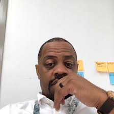 When to use mid grips instead of standard grips?