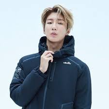 Lee seunghoon is a lady charmer. Seunghoon Pics Lsharchives Twitter