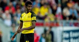 Analysis it took extra time in the second half, but isak scored to extend his goal streak to three games. Alexander Isak Wechselt Zu Real Sociedad Bvb De