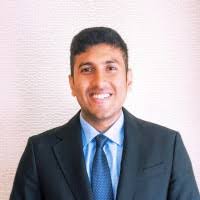 200+ profilů „Sawant“