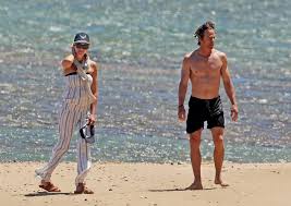 N secret session julia exclusive photos update 3. Julia Roberts Danny Moder Took Trip To Hawaii To Save Marriage Wonderwall Com