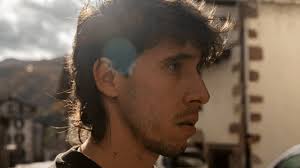 Javi Robles lanza 'Guerra Mundial' en México con Los Pérez García