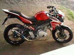 Konsep modifikasinya itu moge look biar tampilanya mirip banget dengan motor gede atau motor sport di arena balapan motogp. Inspirasi Modifikasi New Vixion Lightning Informasi Otomotif