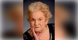 Hazel Singleton's Instagram, Twitter & Facebook